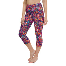 Load image into Gallery viewer, Pink Paisley High Waisted Capri Leggings