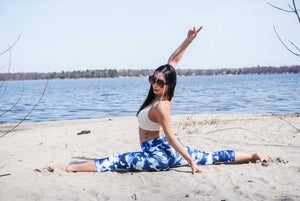 Blue tie dye yoga capri leggings for women