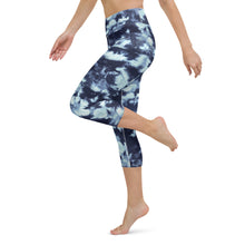 Load image into Gallery viewer, Blue Tie Dye High Waisted Capri Leggings
